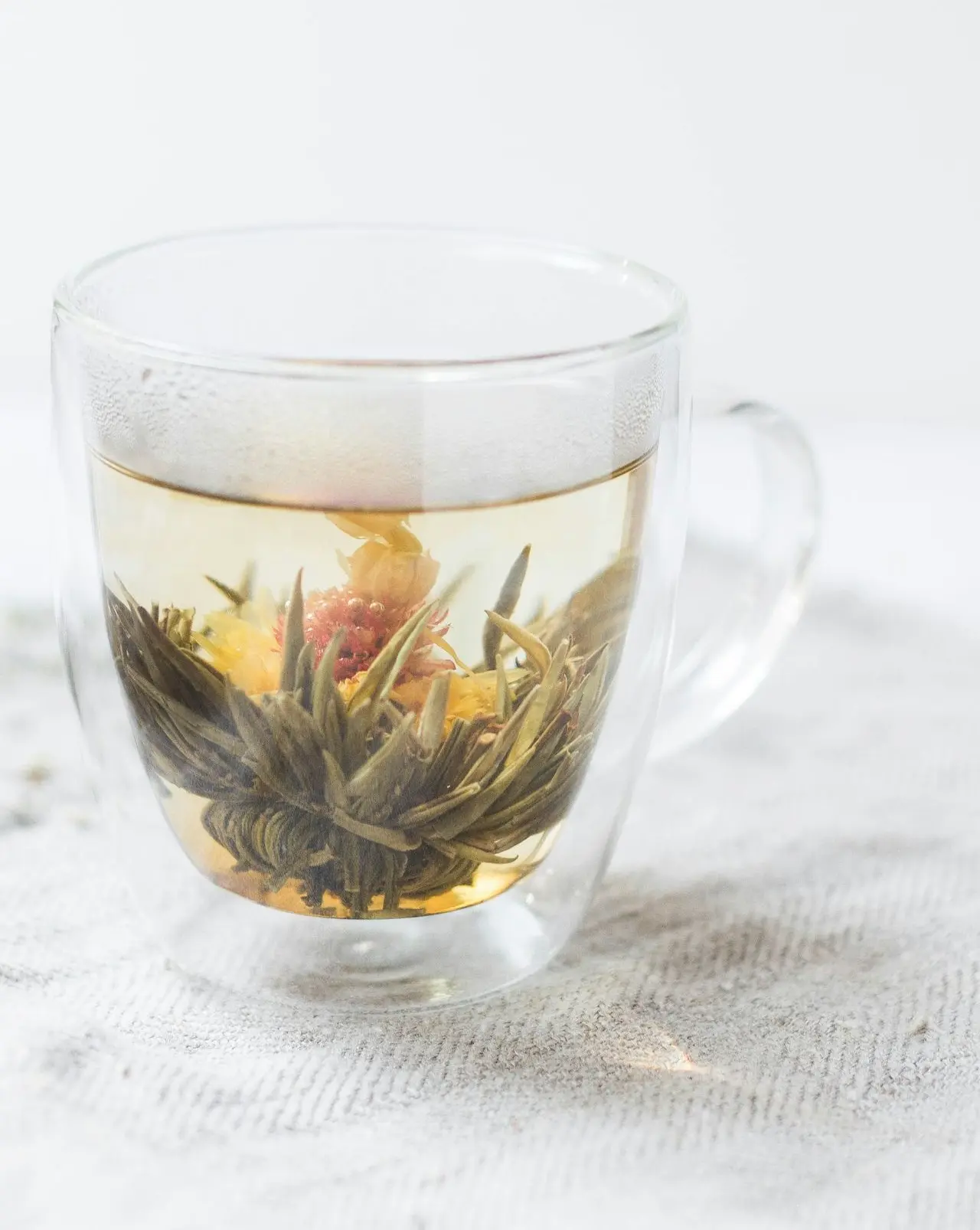 photo of clear glass mug